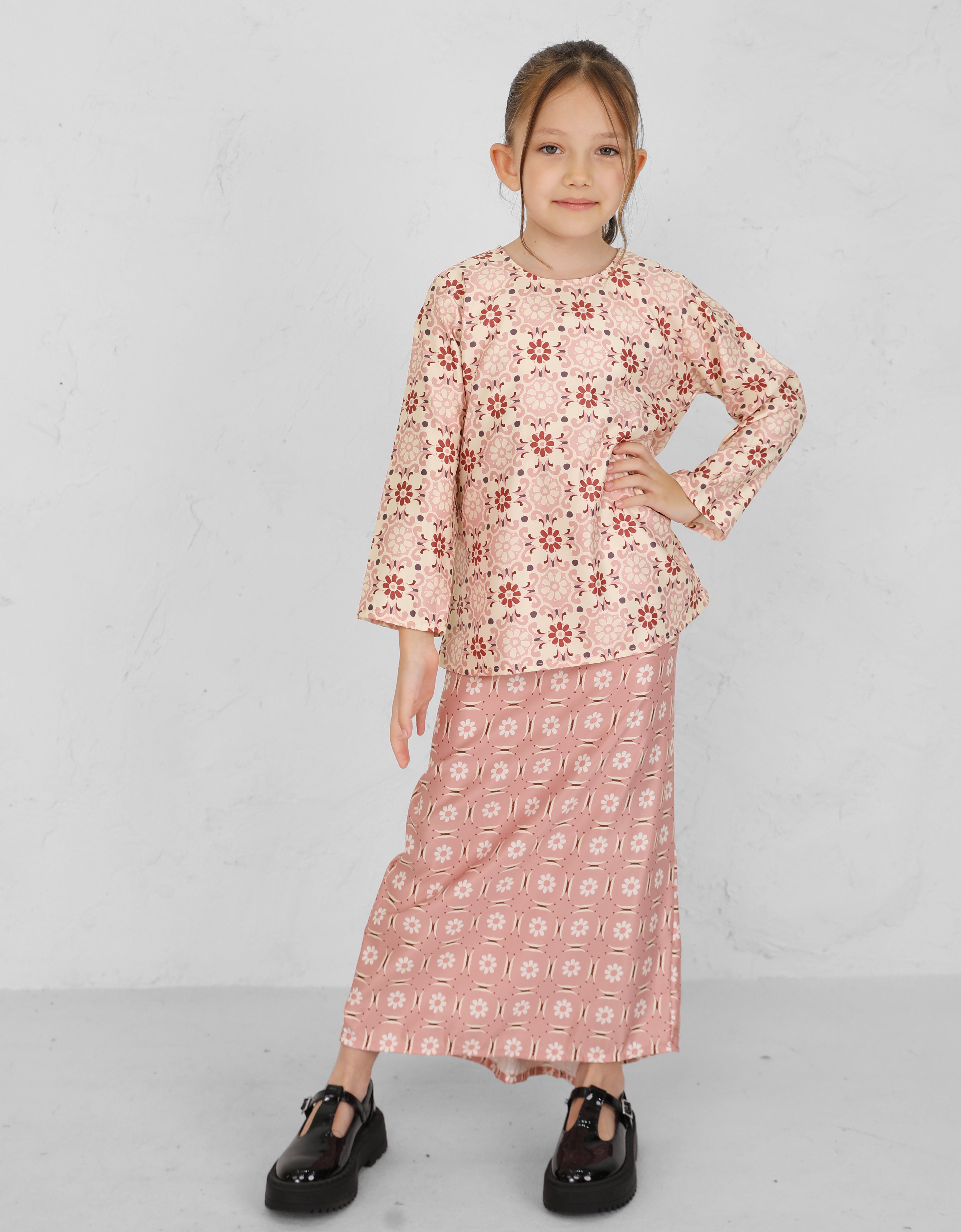 KIDS BAJU KURUNG KEDAH KINSLEE (CARNATION PINK)