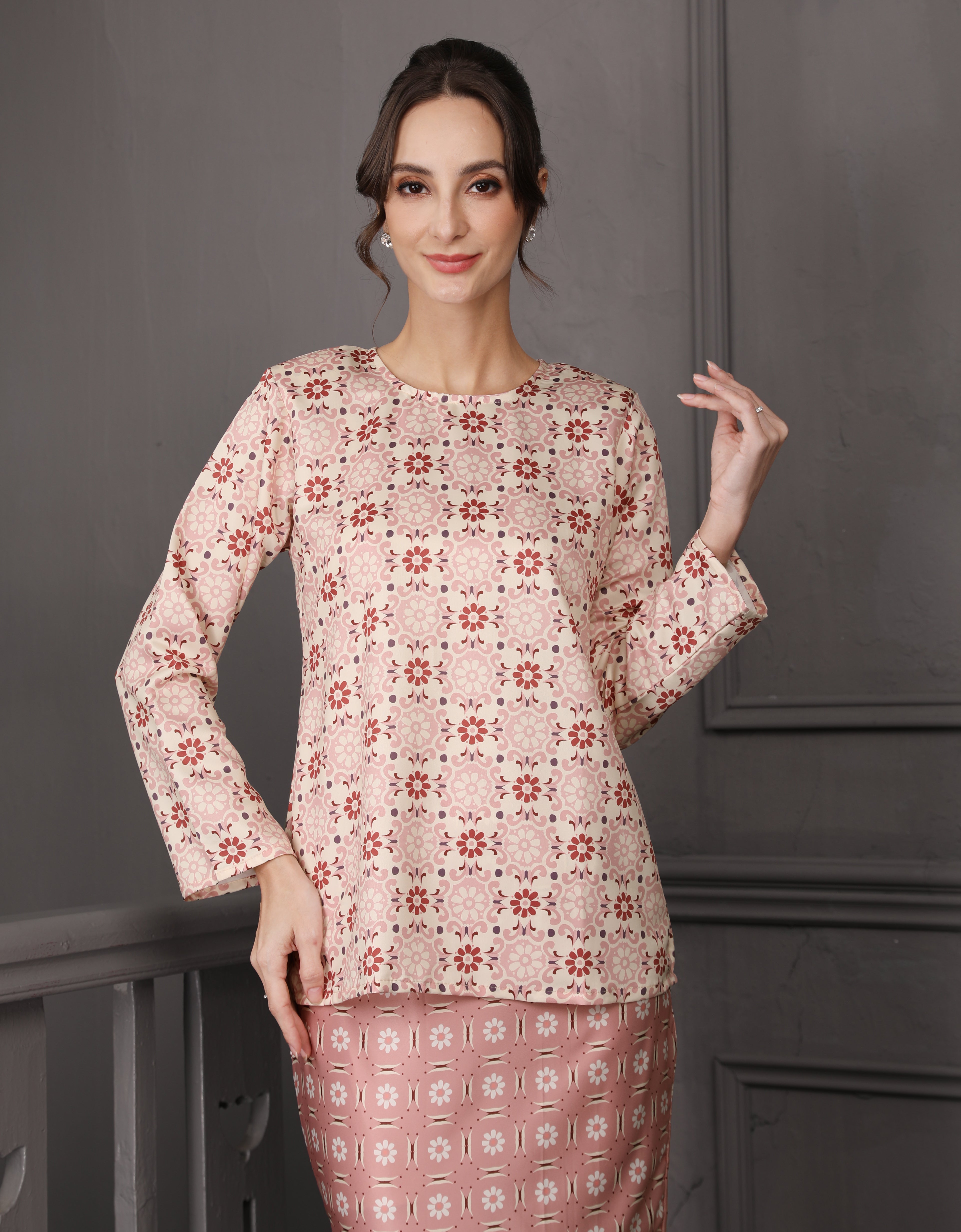 BAJU KURUNG KEDAH KINSLEE (CARNATION PINK)