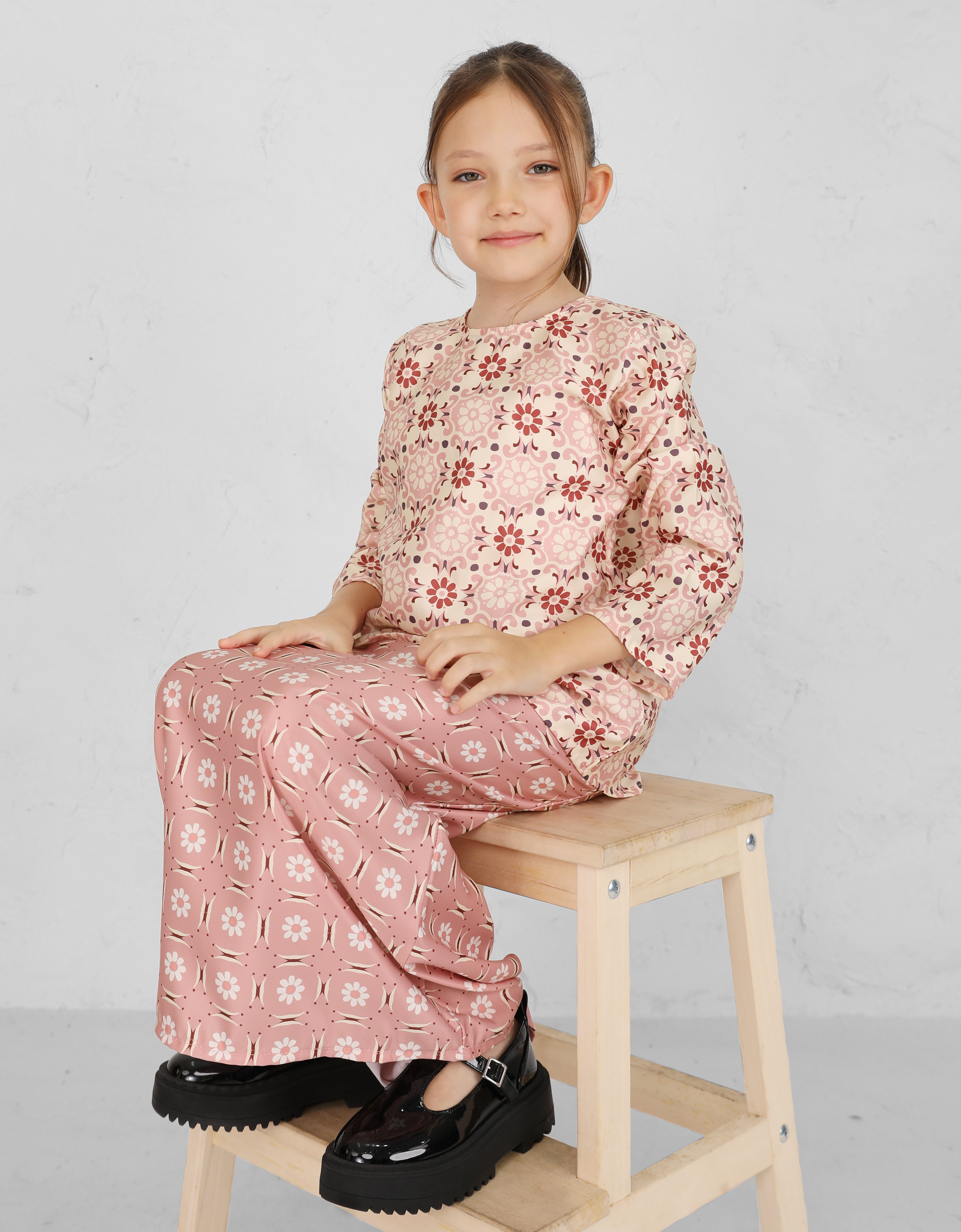 KIDS BAJU KURUNG KEDAH KINSLEE (CARNATION PINK)