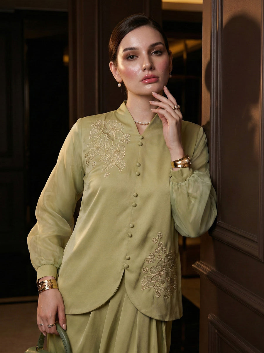 BAJU KURUNG MODEN ALIVIA (KELLY GREEN) – GIO FABRICS