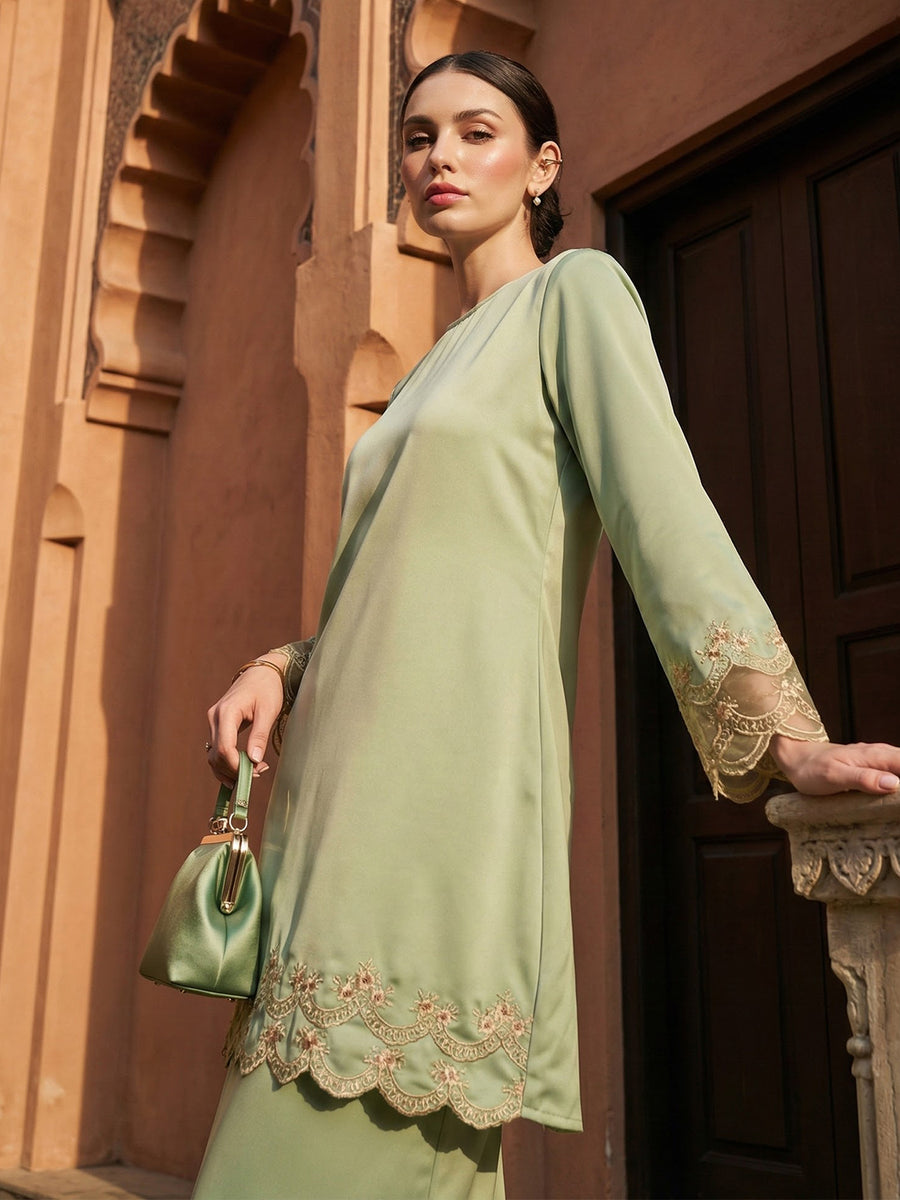 Baju Kurung Pahang Yasmina