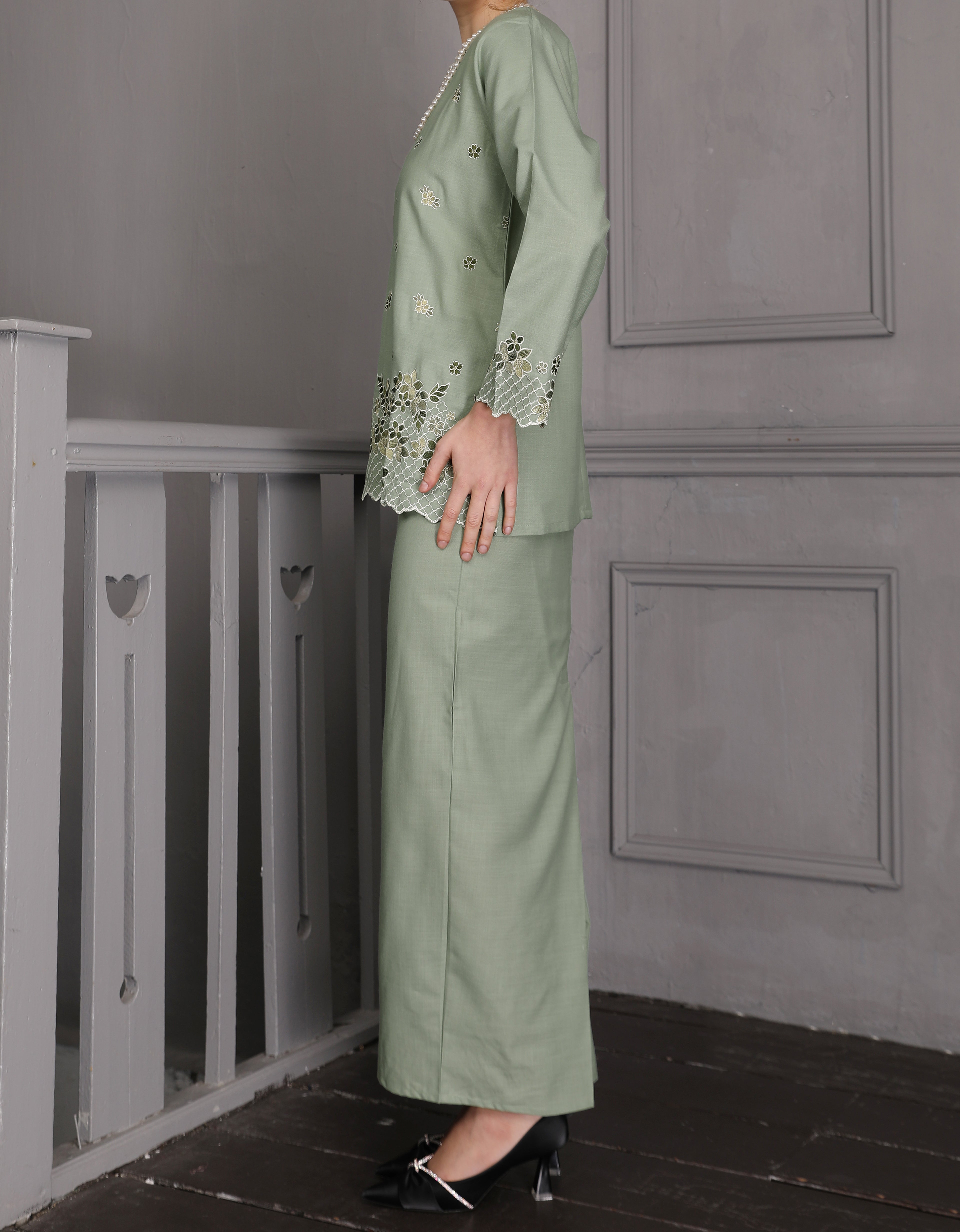 BAJU KURUNG KEDAH AVELINE (TENDRIL GREEN)