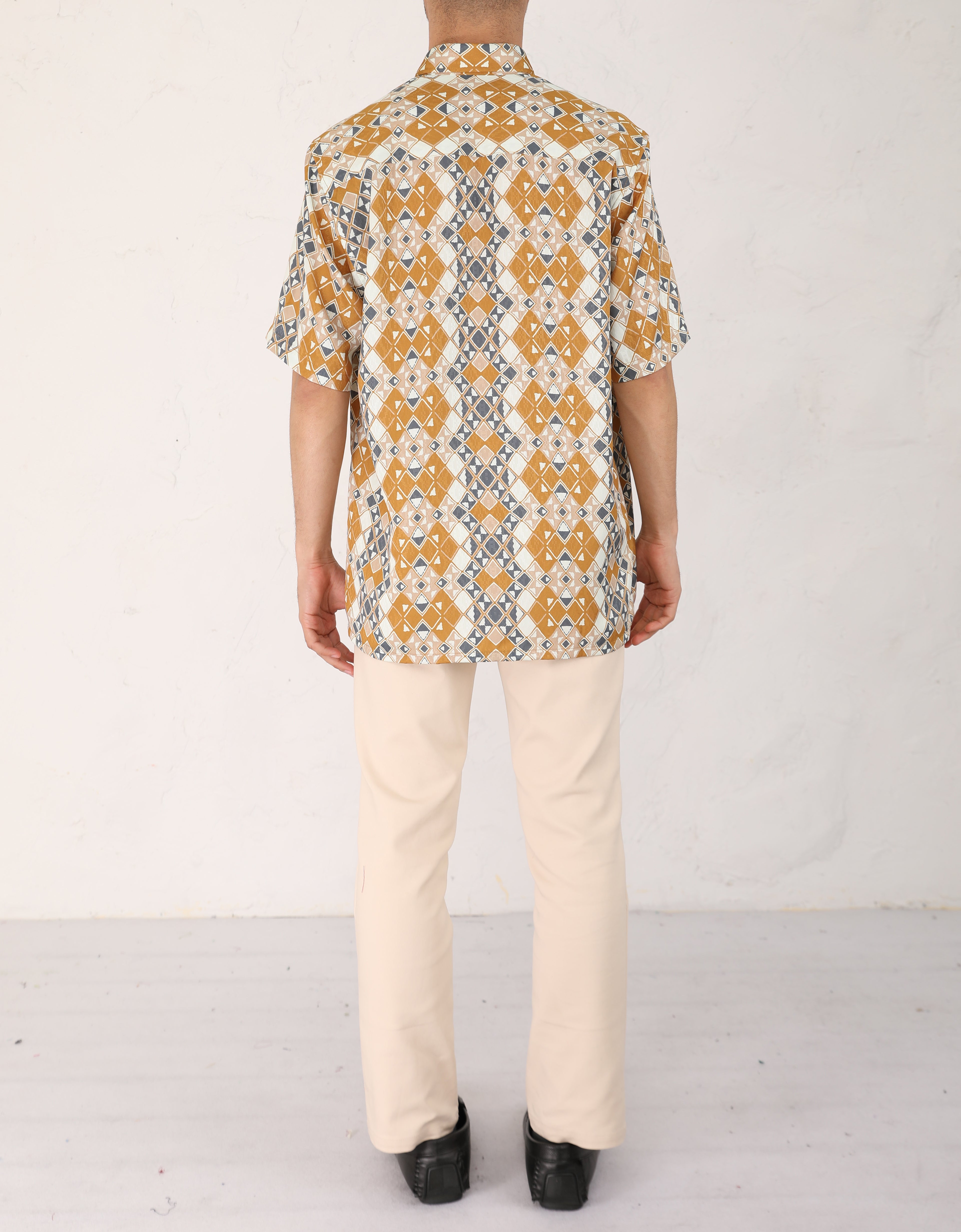 AHYAN SHIRT S/S (R/FIT) (GOLDEN ROD)