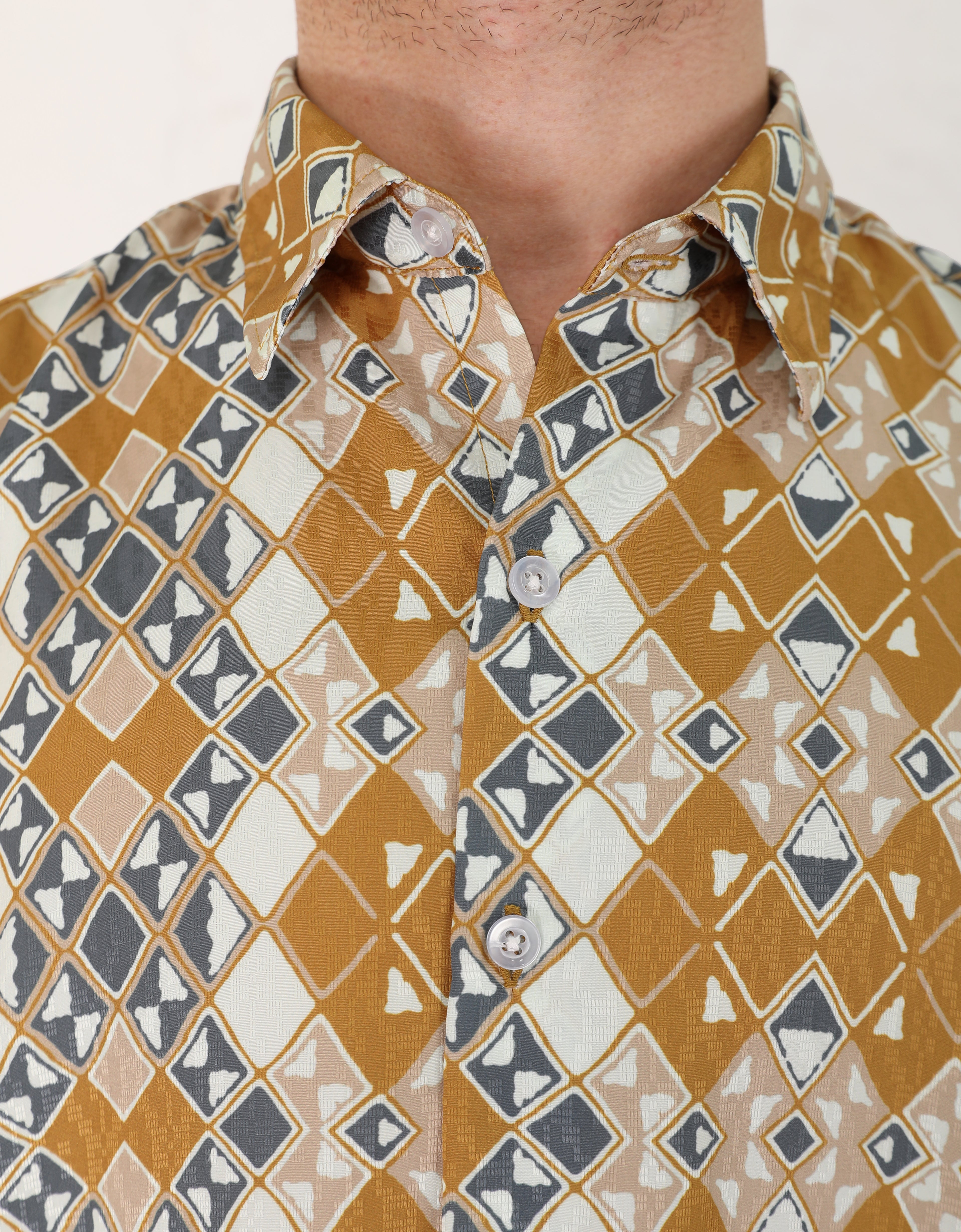 AHYAN SHIRT S/S (R/FIT) (GOLDEN ROD)