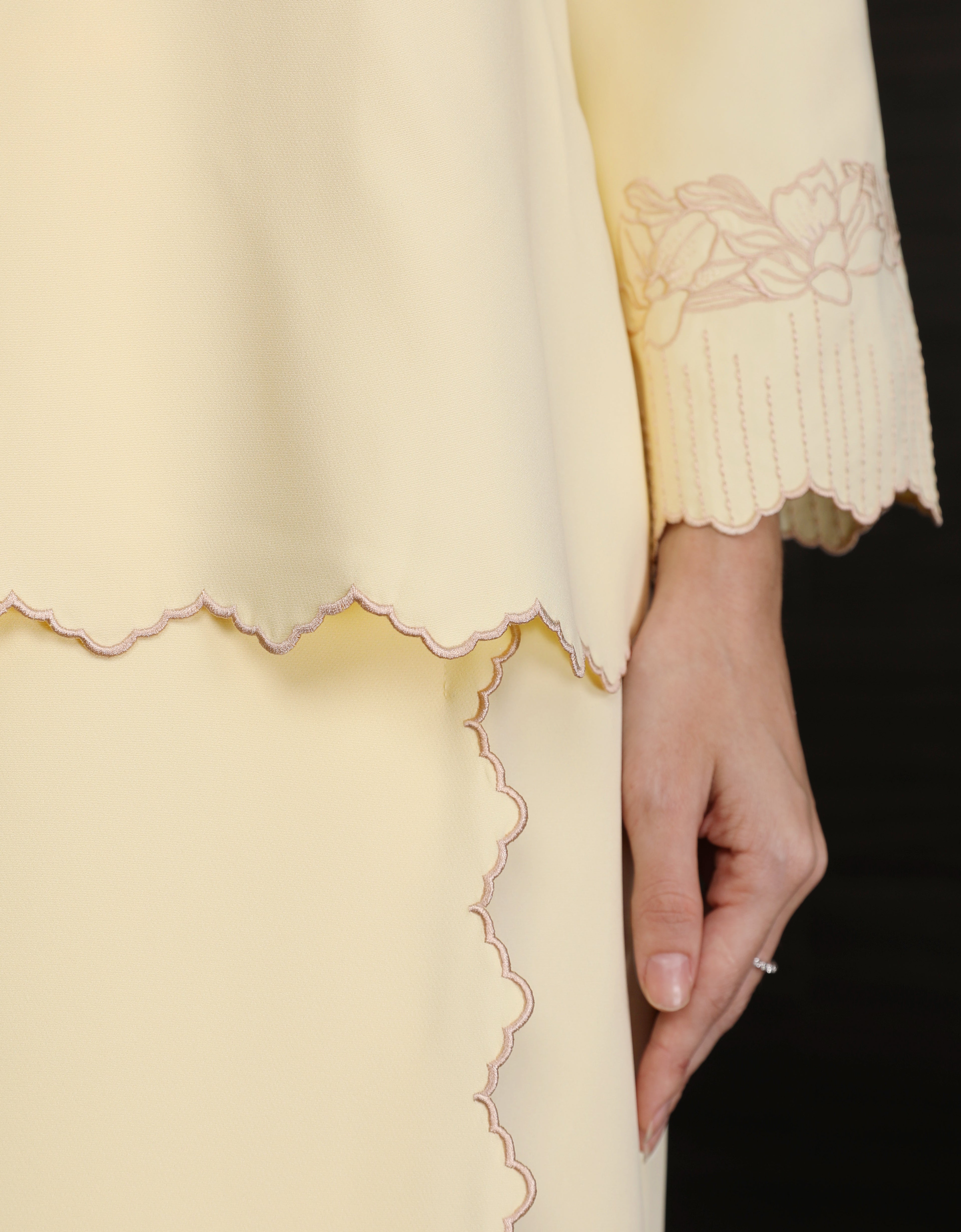 BAJU KURUNG KEDAH DOVIE (SWEET YELLOW)