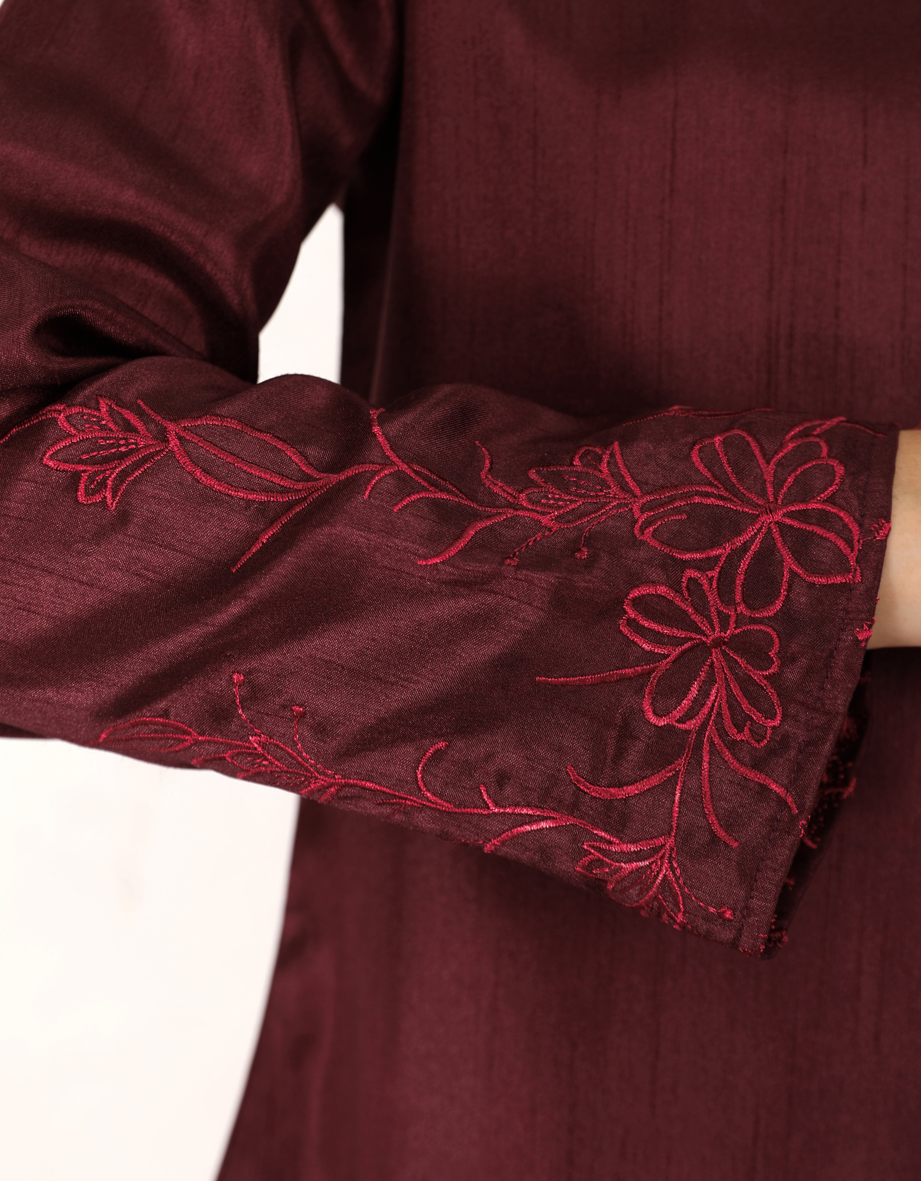 BAJU KURUNG PAHANG MODEN FIANNA (MAROON)