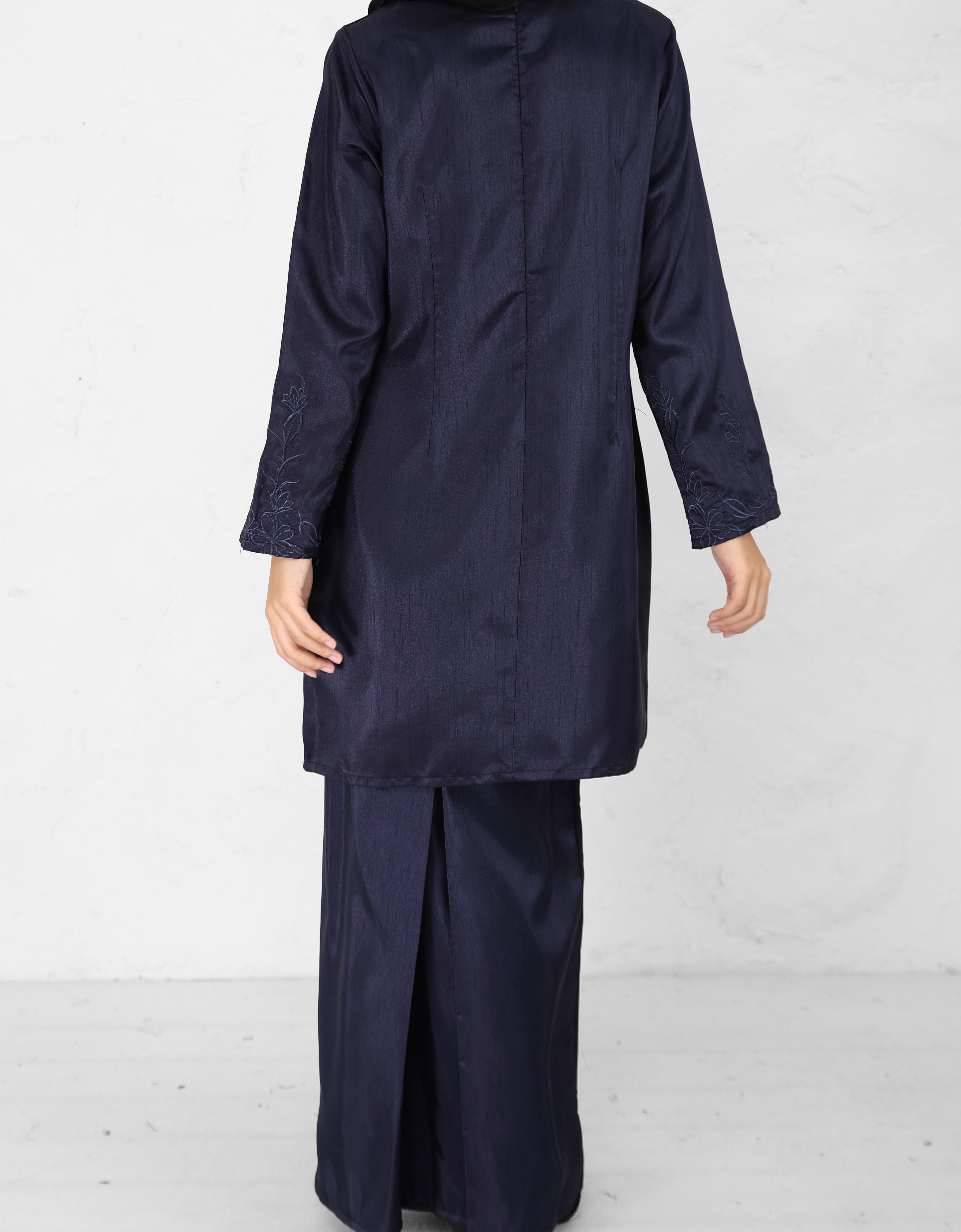 BAJU KURUNG PAHANG MODEN FIANNA (NAVY BLUE)