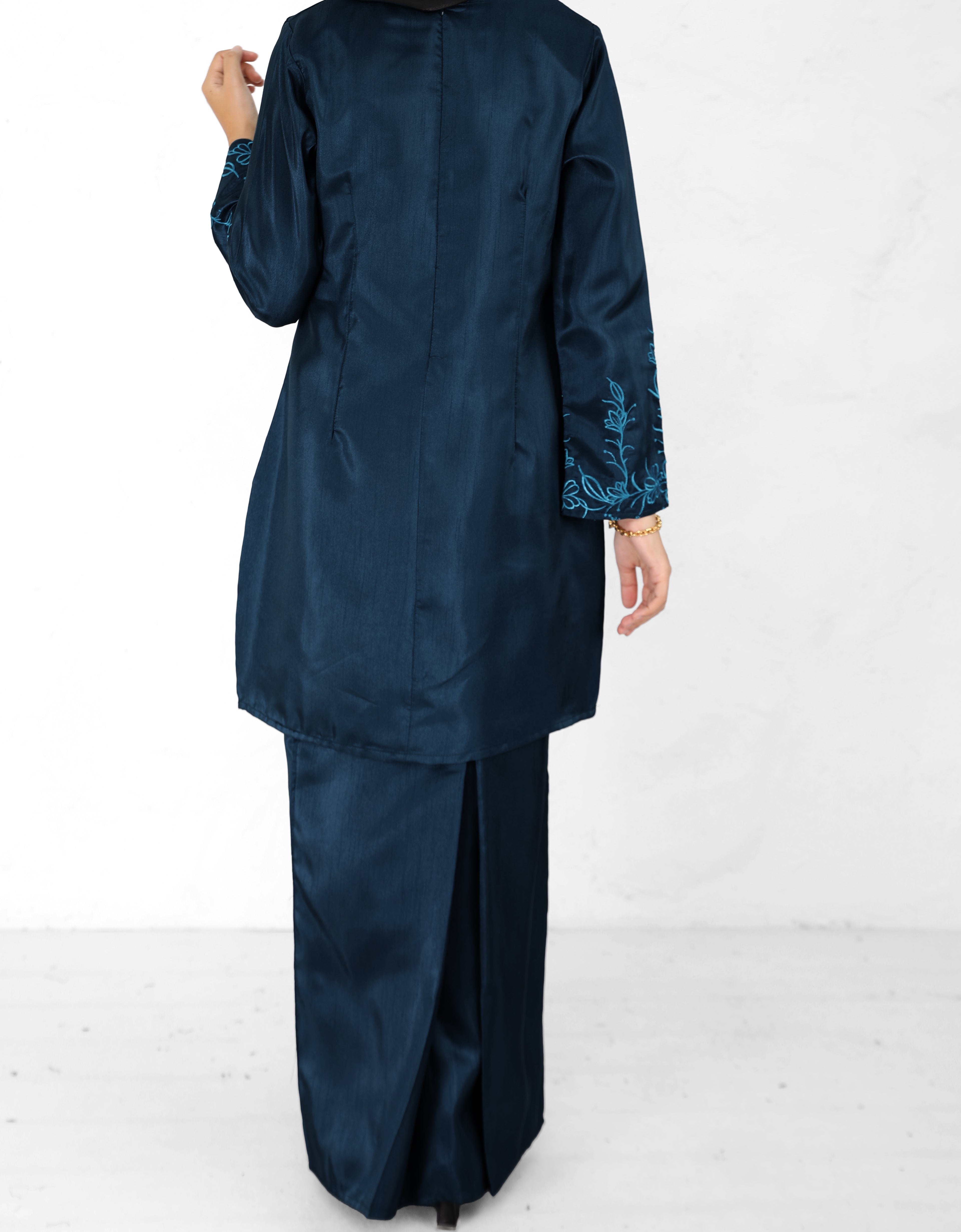 BAJU KURUNG PAHANG MODEN FIANNA (TEAL BLUE)