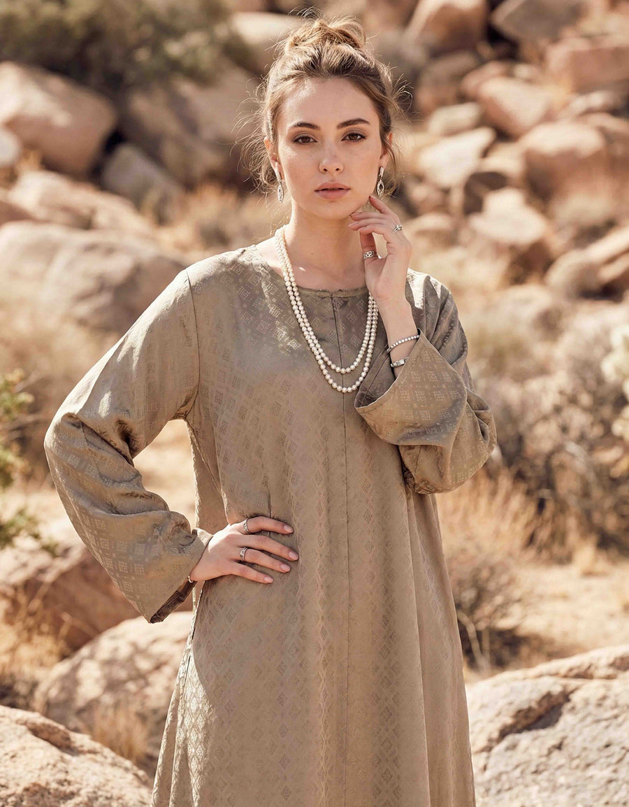 Abaya Ayura