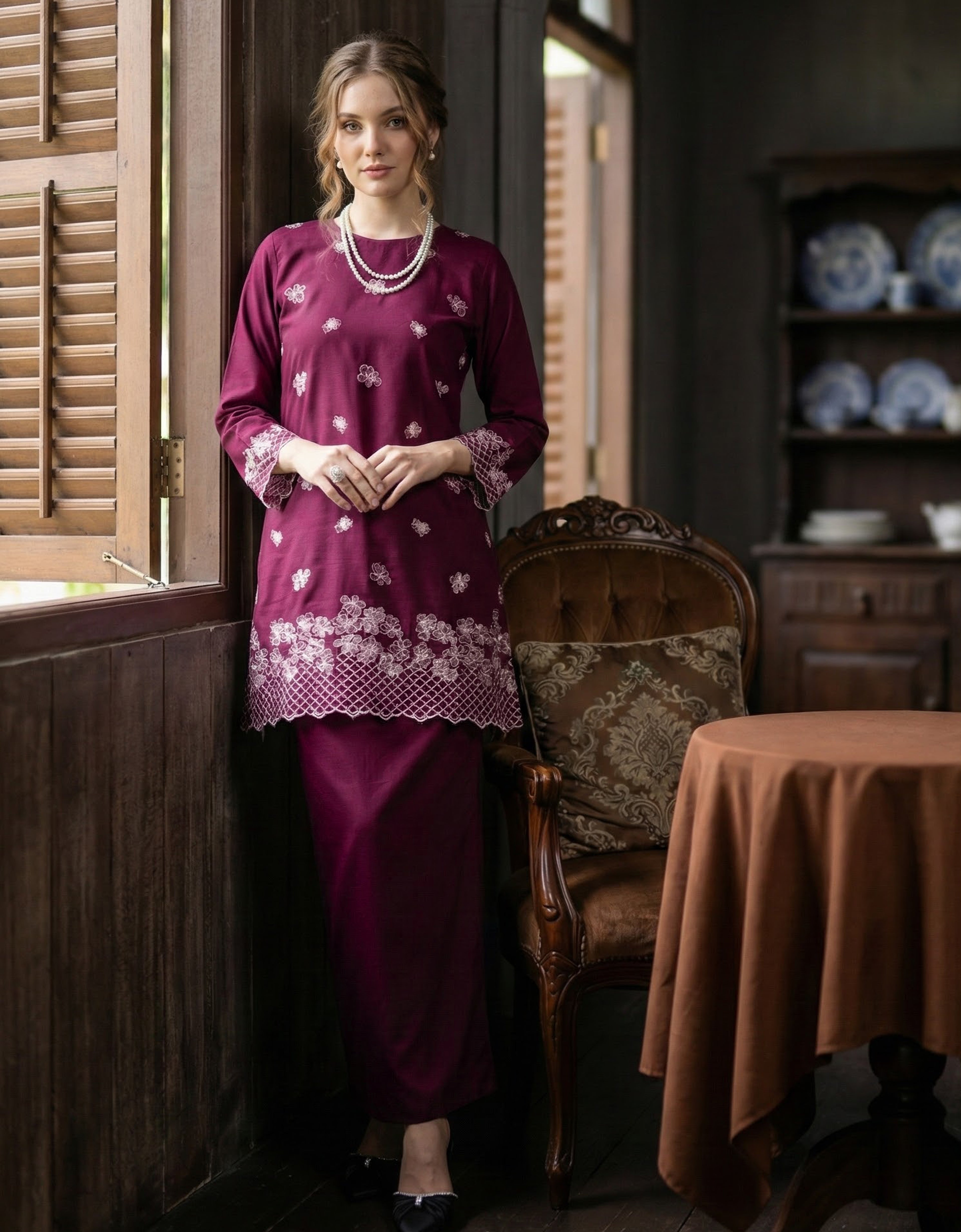 BAJU KURUNG PAHANG MODEN LETTIE (BURGUNDY)