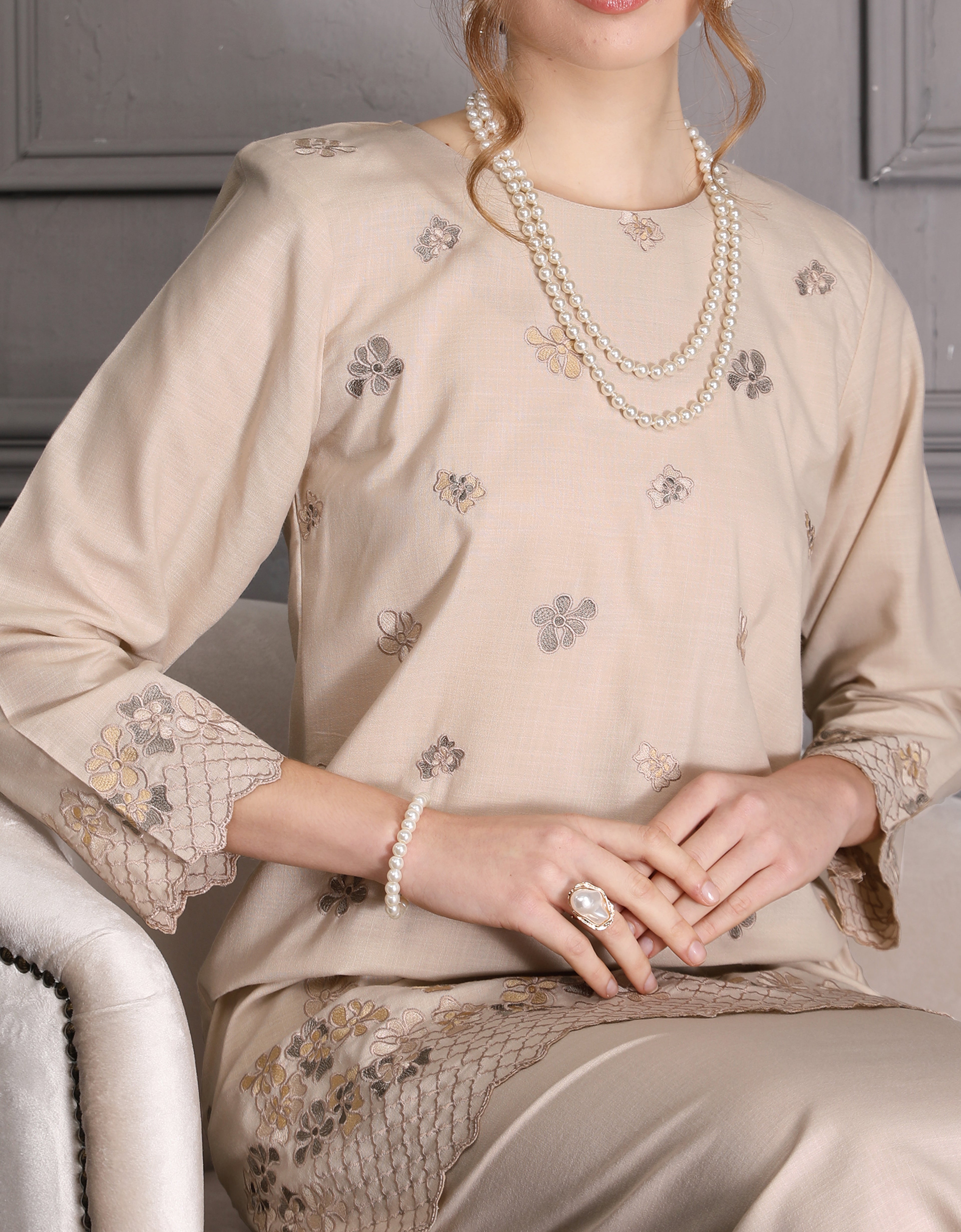 BAJU KURUNG PAHANG MODEN LETTIE (CHAMPAGNE)