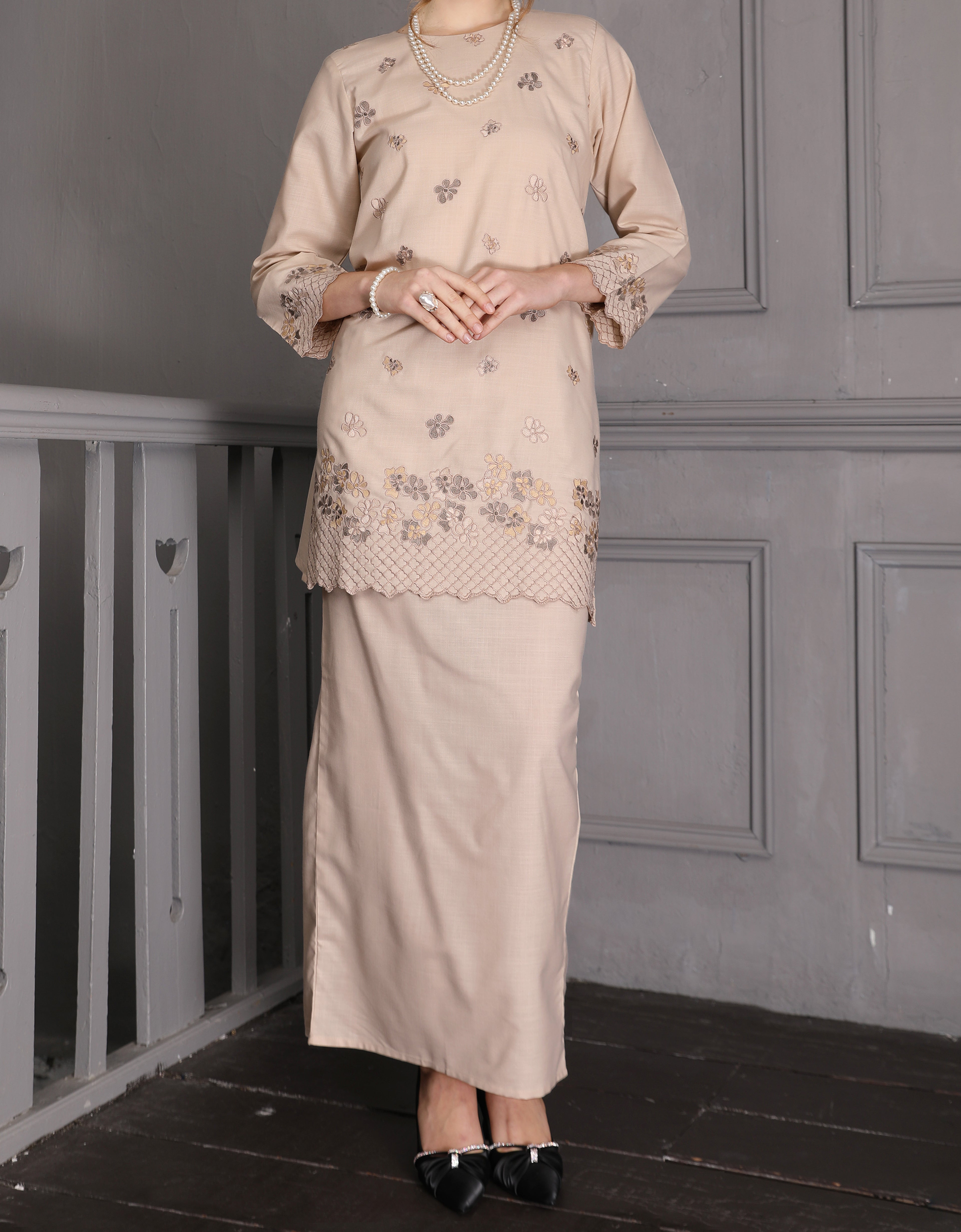 BAJU KURUNG PAHANG MODEN LETTIE (CHAMPAGNE)