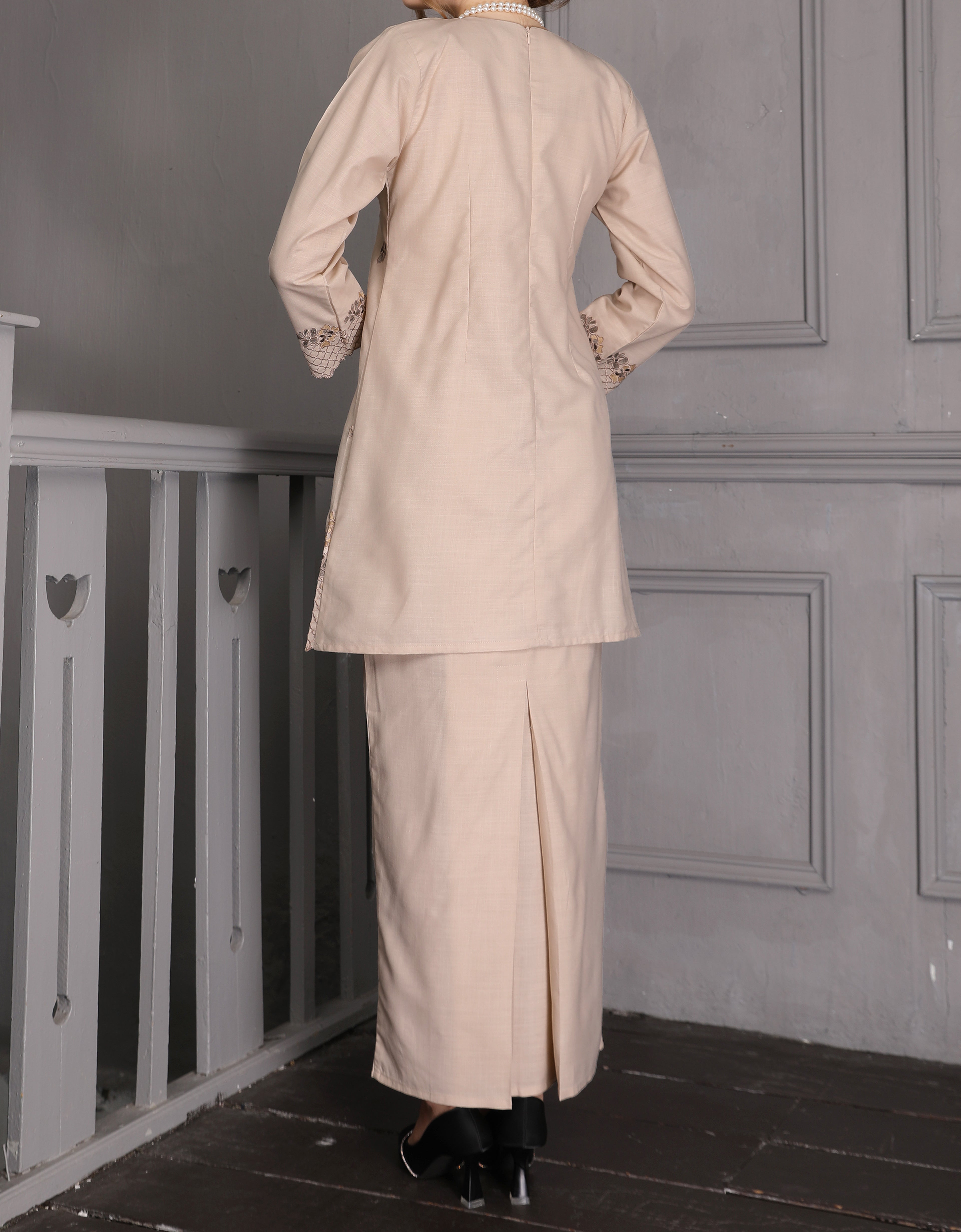 BAJU KURUNG PAHANG MODEN LETTIE (CHAMPAGNE)