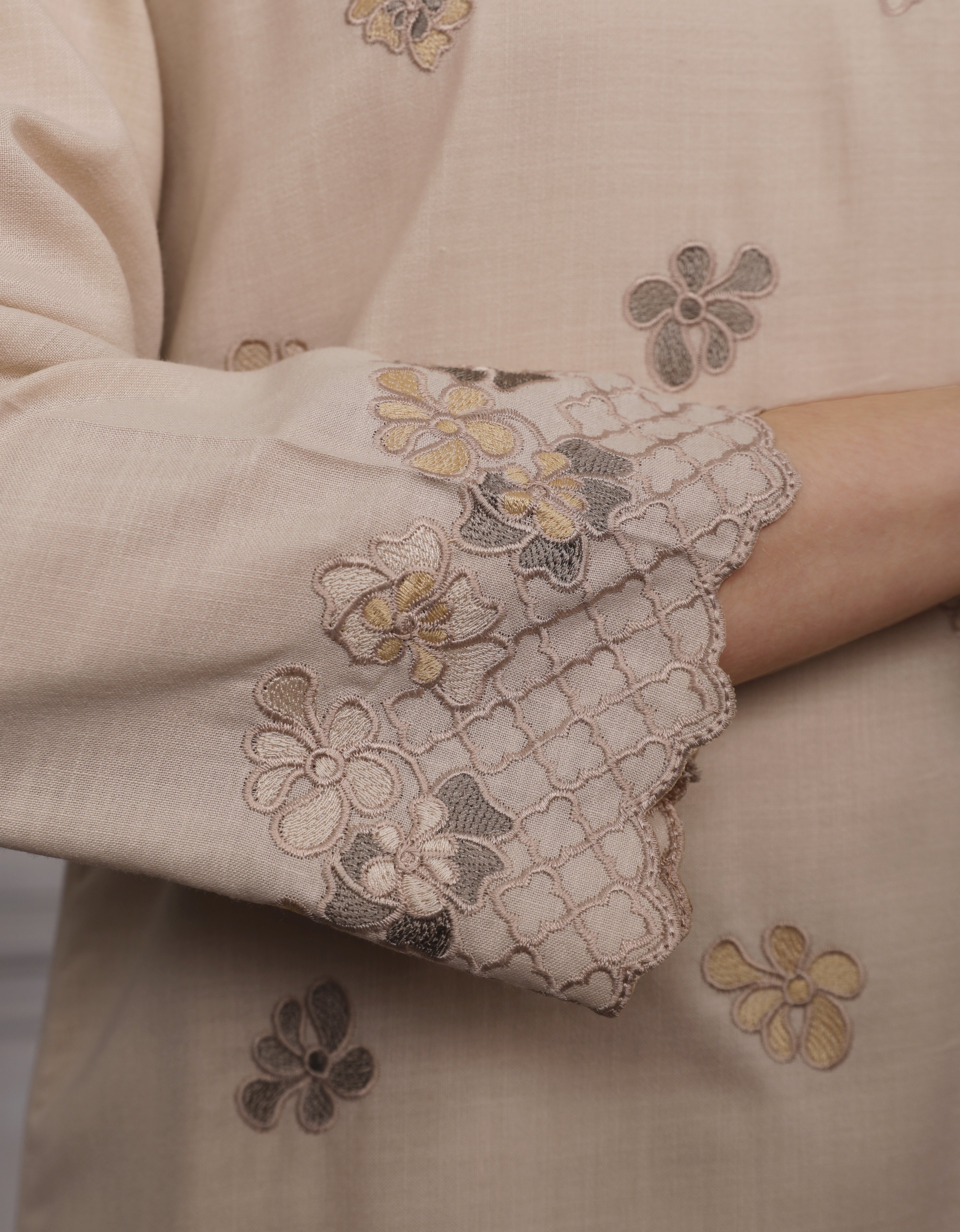 BAJU KURUNG PAHANG MODEN LETTIE (CHAMPAGNE)